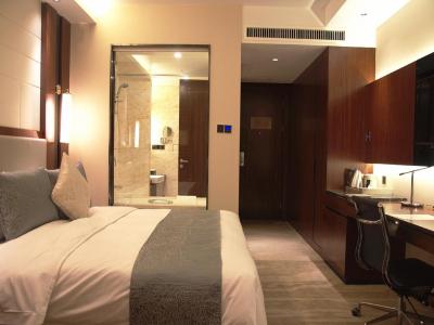 گراند سُلوکس زهنجیو