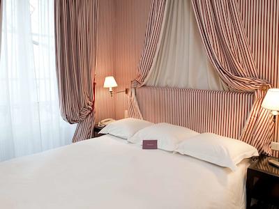 مرکور پاریس چامپس الیزه