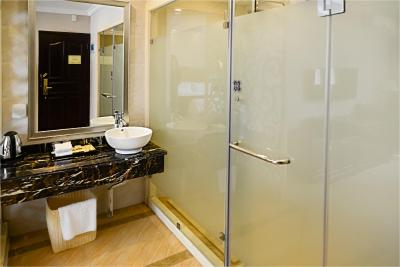 سان ایسلاند هلید هتل