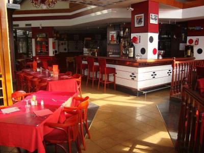 هیپوتل پاریس هیپدرم پارک فلورال