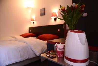 هیپوتل پاریس هیپدرم پارک فلورال