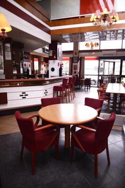 هیپوتل پاریس هیپدرم پارک فلورال