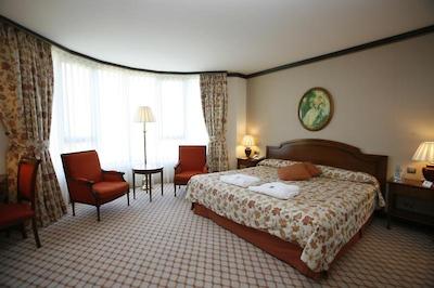 گران هتل بالنیریو د پونت ویسگو