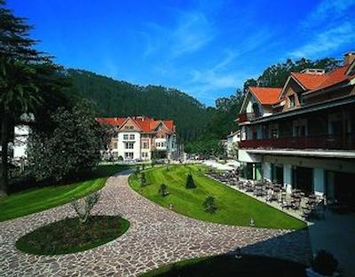 گران هتل بالنیریو د پونت ویسگو