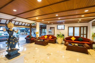 پلاگو هلید هتل