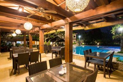 پلاگو هلید هتل