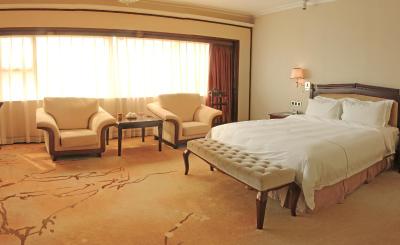 شنزهن لنگانگ جون یی هتل