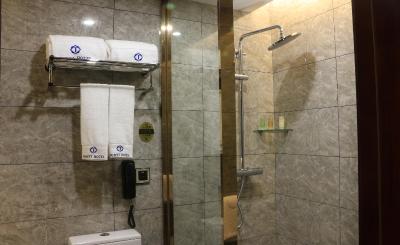 شنزهن لنگانگ جون یی هتل