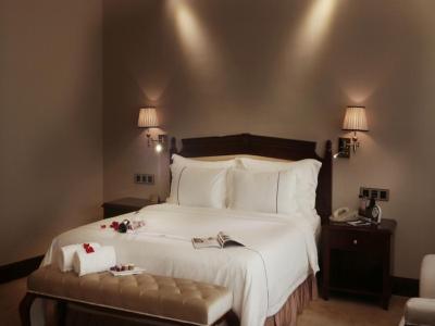 شنزهن لنگانگ جون یی هتل