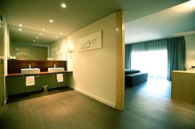 اُنیکس لیکئو