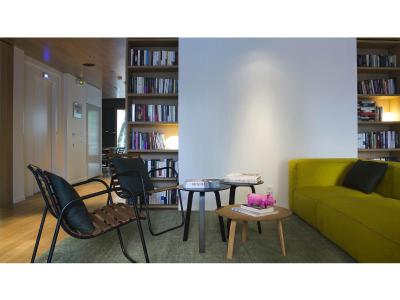 9 هتل مونپارنس