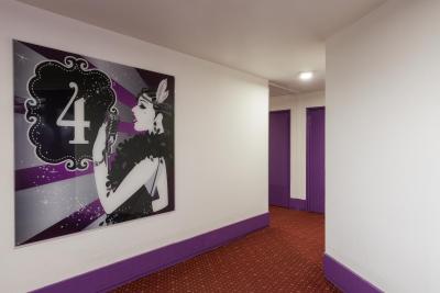 هتل د اوریجینالز پاریس است روسنی