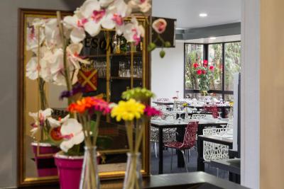 هتل د اوریجینالز پاریس است روسنی