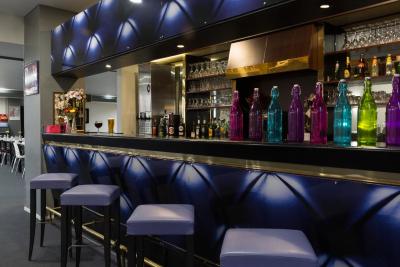 هتل د اوریجینالز پاریس است روسنی