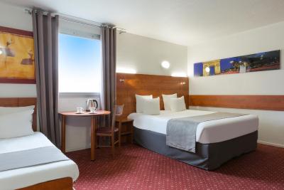 هتل د اوریجینالز پاریس است روسنی