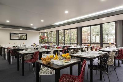 هتل د اوریجینالز پاریس است روسنی