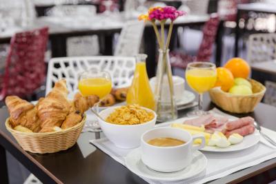 هتل د اوریجینالز پاریس است روسنی