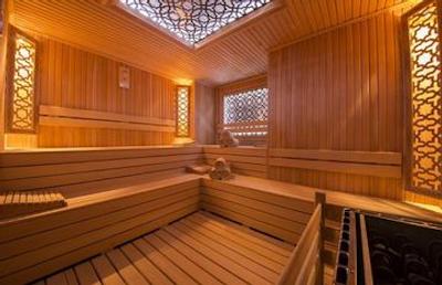 لارا فامیلی کلاب