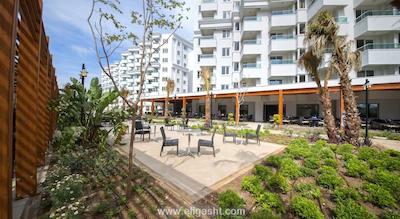 لارا فامیلی کلاب