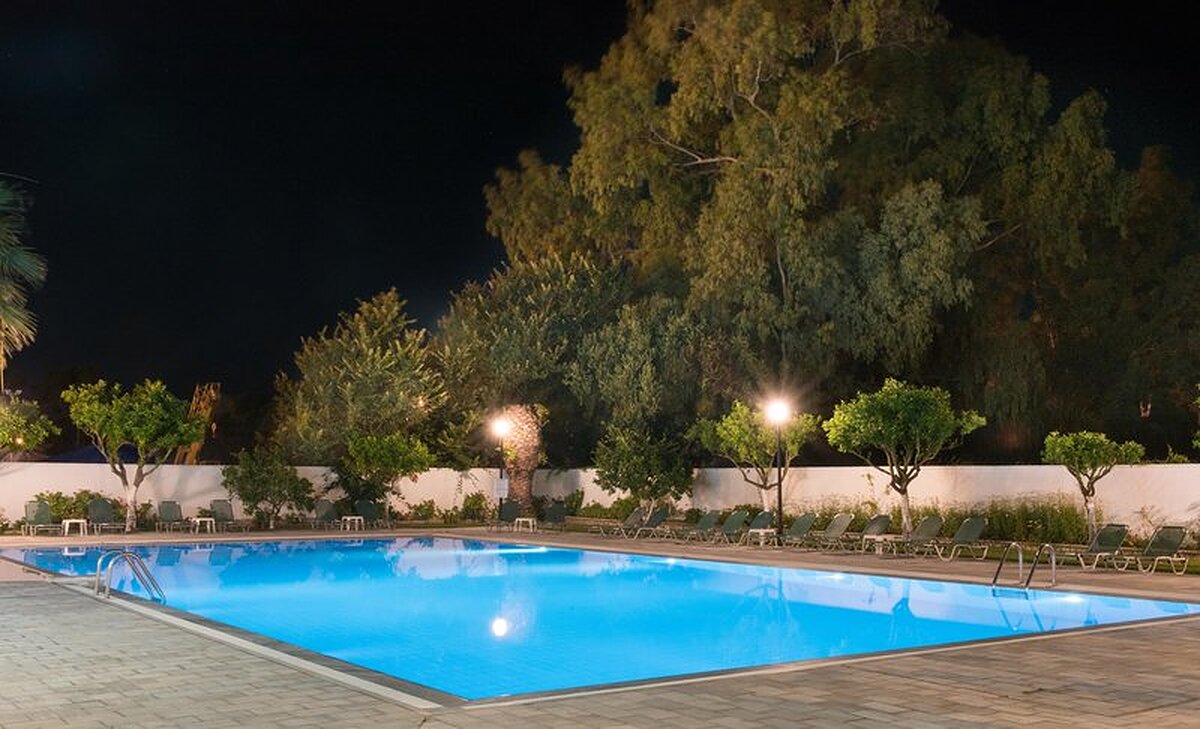 سانست هتل کرفو