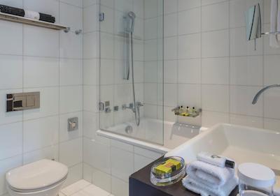 اینترکنتینانتال پاریس اونیو مارسیو