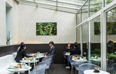 له کوارتیر برسی-اسکوئر