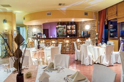 امباسادر هتل