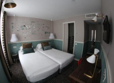 هتل دس 3 پوسینز