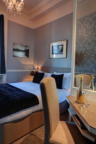 بست وسترن ادینبورگه اسود برید هیلز هتل