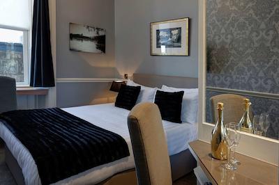 بست وسترن ادینبورگه اسود برید هیلز هتل