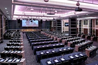 لئوناردو رویال هتل لندن استی پاول