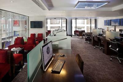 لئوناردو رویال هتل لندن استی پاول