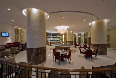 اُاکوود پرمیر پرستیج بانگالر