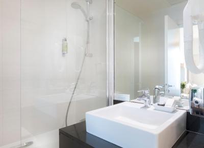 الیزه سرامیک