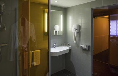 مرکور پاریس لا دفنس گرند آرک