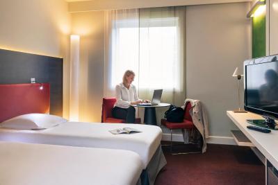 مرکور پاریس لا دفنس گرند آرک