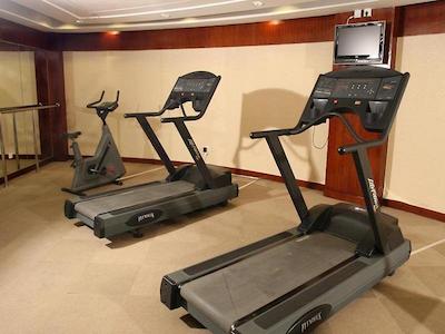 دیز این بیزنس پلیس یینفنگ