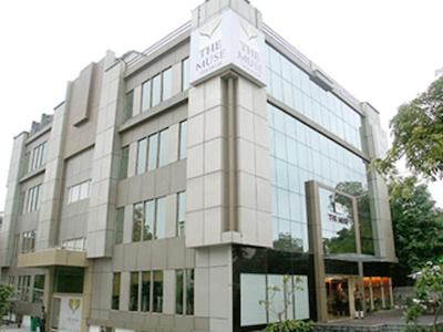 د میوز ساروار پورتیکو-نهرو پلاس