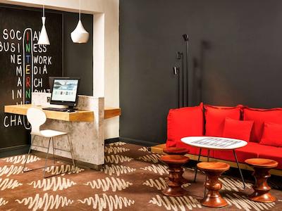 ایبیز لندن استراتفرد هتل