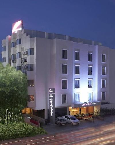 شیلتون ریال هتل