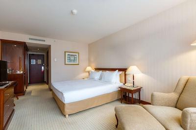 اورگرین لورل