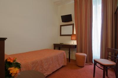 هتل له فاوبورگ