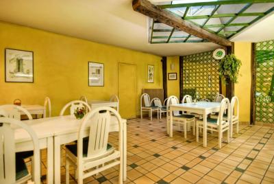 هتل له فاوبورگ