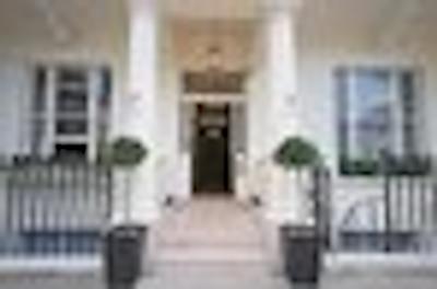 اکسلستون اسکوار لندن