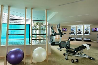 اسکات رافلز پلاس سنگاپور