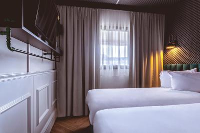 فورست هیل پاریس لا ویلت