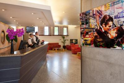 فورست هیل پاریس لا ویلت