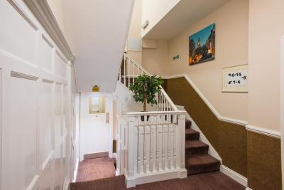 د ماربل ارچ این