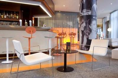 مرکور پاریس پورت د اس تی کلود