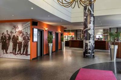 مرکور پاریس پورت د اس تی کلود